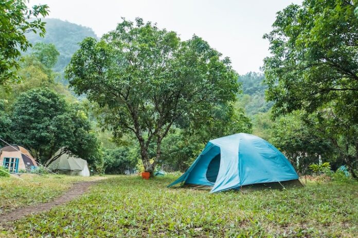 https://hilltopcamplembang.com/tempat-camping-di-lembang-bandung-murah/